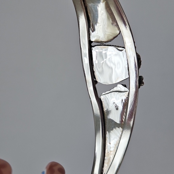 Palomino Open Cuff Bangle - Picture 3 of 4